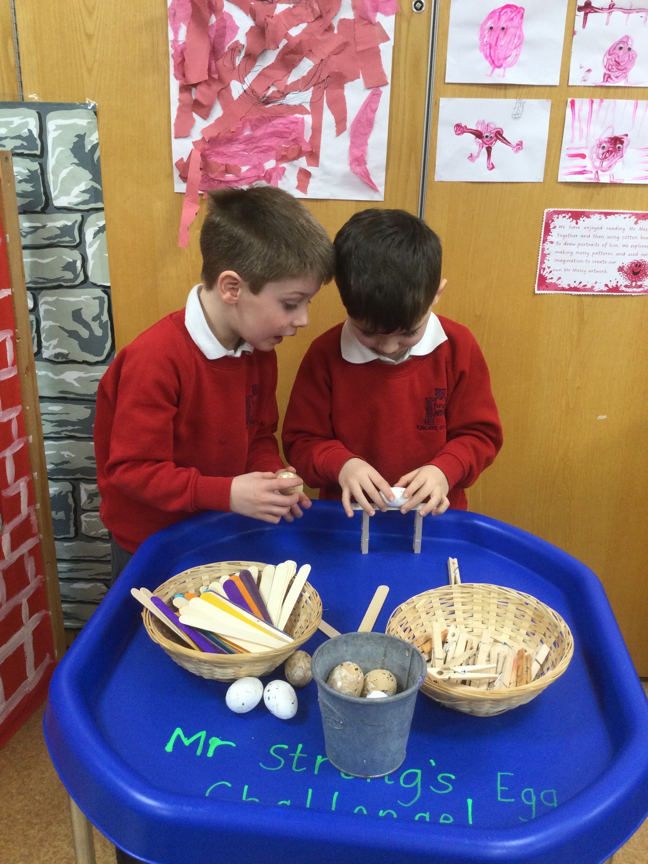 Which Material Is Strongest? A Fun Building Challenge for Reception